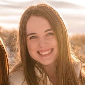 Meet your Posher, Chloe